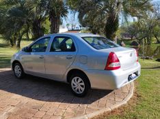 Toyota ETIOS SEDAN X 1.5 2018 GRASSI VEÍCULOS LAJEADO / Carros no Vale