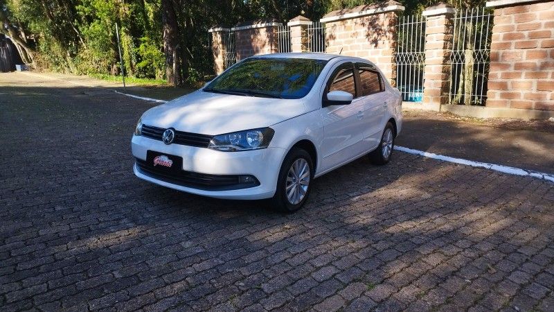 Volkswagen VOYAGE TRENDLINE 1.0 2014 GRASSI VEÍCULOS LAJEADO / Carros no Vale