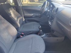 Volkswagen VOYAGE TRENDLINE 1.0 2014 GRASSI VEÍCULOS LAJEADO / Carros no Vale