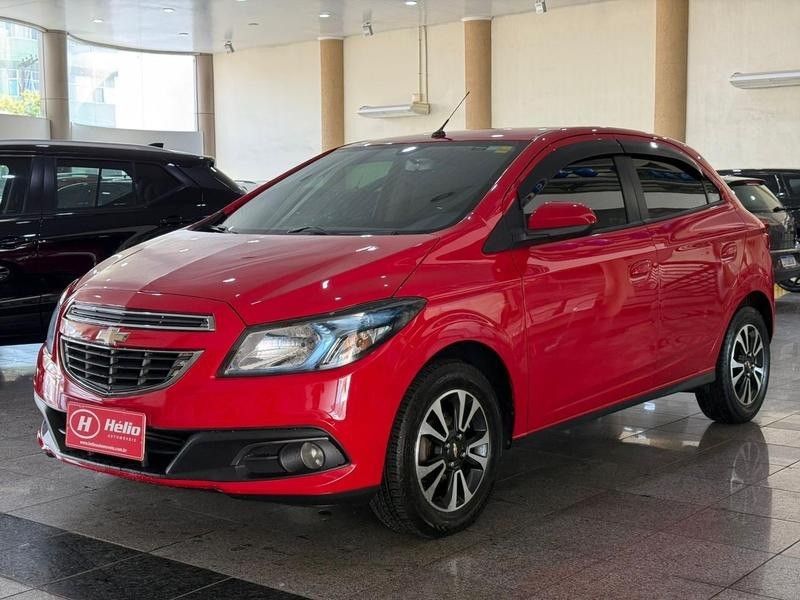 Chevrolet ONIX LTZ 1.4 2014 HÉLIO AUTOMÓVEIS LAJEADO / Carros no Vale