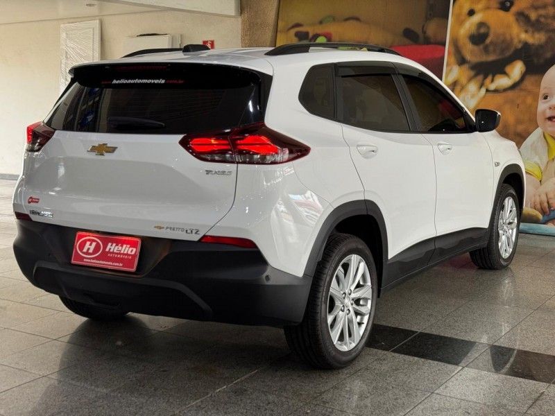 Chevrolet TRACKER LTZ 1.0 TURBO 2023 HÉLIO AUTOMÓVEIS LAJEADO / Carros no Vale