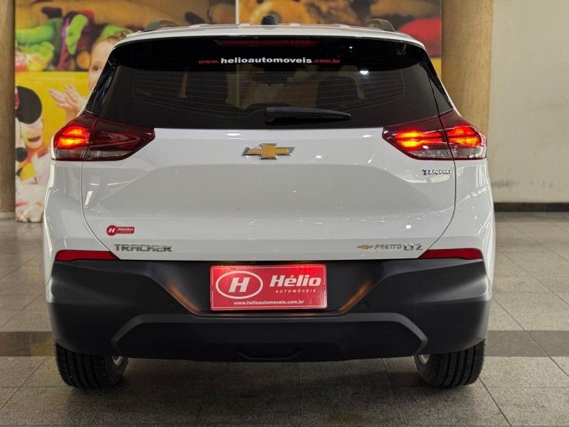 Chevrolet TRACKER LTZ 1.0 TURBO 2023 HÉLIO AUTOMÓVEIS LAJEADO / Carros no Vale