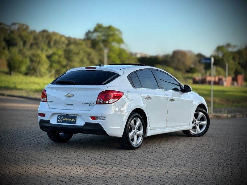 Chevrolet CRUZE SPORT LTZ 1.8 2014 NEUMANN VEÍCULOS ARROIO DO MEIO / Carros no Vale Chevrolet CRUZE SPORT LTZ 1.8 2014 NEUMANN VEÍCULOS ARROIO DO MEIO / Carros no Vale