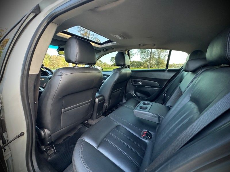 Chevrolet CRUZE SPORT LTZ 1.8 2014 NEUMANN VEÍCULOS ARROIO DO MEIO / Carros no Vale Chevrolet CRUZE SPORT LTZ 1.8 2014 NEUMANN VEÍCULOS ARROIO DO MEIO / Carros no Vale