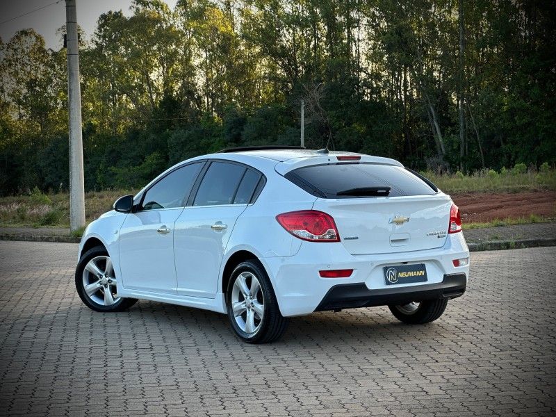 Chevrolet CRUZE SPORT LTZ 1.8 2014 NEUMANN VEÍCULOS ARROIO DO MEIO / Carros no Vale Chevrolet CRUZE SPORT LTZ 1.8 2014 NEUMANN VEÍCULOS ARROIO DO MEIO / Carros no Vale