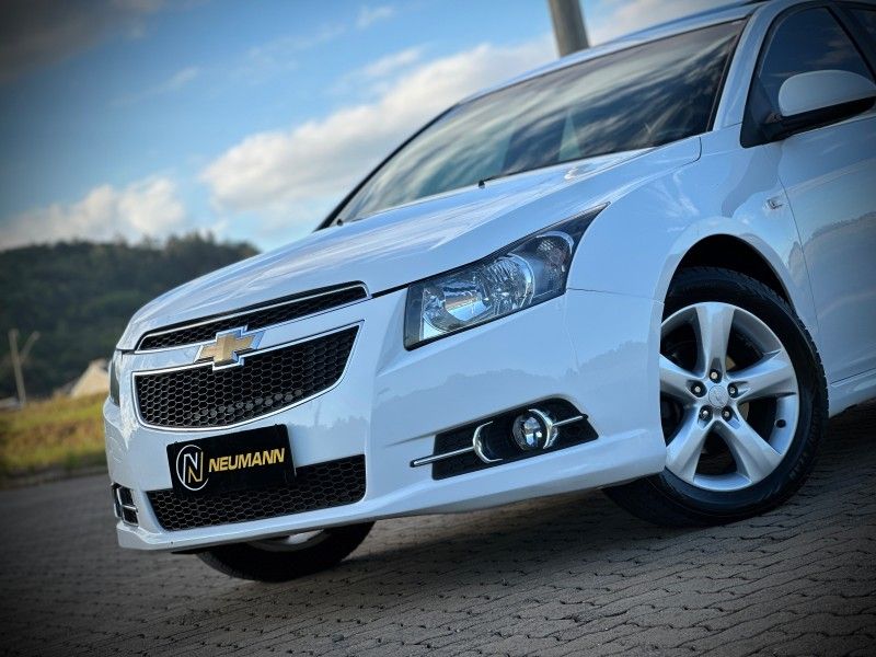 Chevrolet CRUZE SPORT LTZ 1.8 2014 NEUMANN VEÍCULOS ARROIO DO MEIO / Carros no Vale Chevrolet CRUZE SPORT LTZ 1.8 2014 NEUMANN VEÍCULOS ARROIO DO MEIO / Carros no Vale