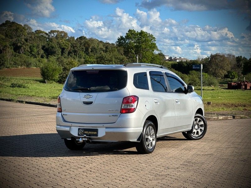 Chevrolet SPIN LTZ 1.8 2014 NEUMANN VEÍCULOS ARROIO DO MEIO / Carros no Vale Chevrolet SPIN LTZ 1.8 2014 NEUMANN VEÍCULOS ARROIO DO MEIO / Carros no Vale