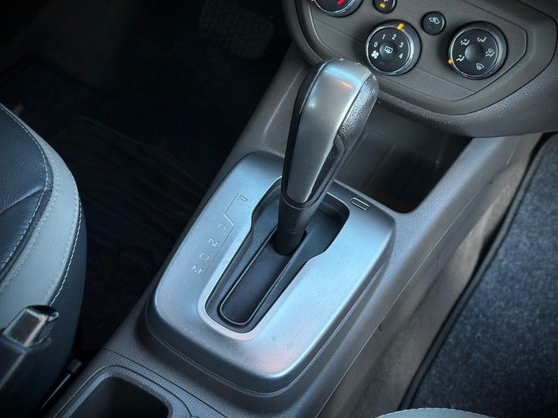 Chevrolet SPIN LTZ 1.8 2014 NEUMANN VEÍCULOS ARROIO DO MEIO / Carros no Vale Chevrolet SPIN LTZ 1.8 2014 NEUMANN VEÍCULOS ARROIO DO MEIO / Carros no Vale