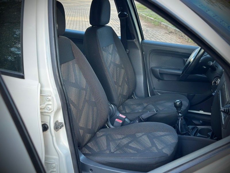 Fiat PALIO FIRE 1.0 2017 NEUMANN VEÍCULOS ARROIO DO MEIO / Carros no Vale