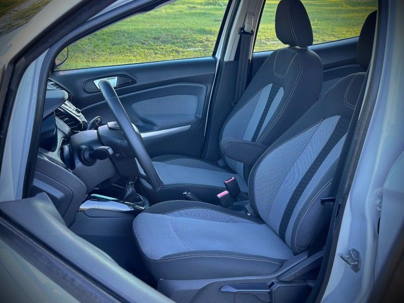 Ford ECOSPORT 1.6 FREESTYLE 2015 NEUMANN VEÍCULOS ARROIO DO MEIO / Carros no Vale
