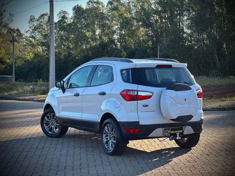 Ford ECOSPORT 1.6 FREESTYLE 2015 NEUMANN VEÍCULOS ARROIO DO MEIO / Carros no Vale