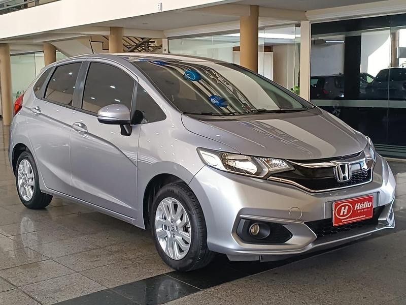 Honda FIT LX 1.5 2018 HÉLIO AUTOMÓVEIS LAJEADO / Carros no Vale
