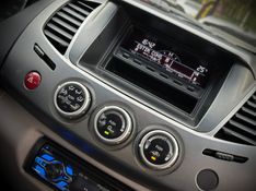 Mitsubishi L-200 TRITON HPE 3.2 2010 NEUMANN VEÍCULOS ARROIO DO MEIO / Carros no Vale