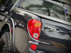 Mitsubishi L-200 TRITON HPE 3.2 2010 NEUMANN VEÍCULOS ARROIO DO MEIO / Carros no Vale