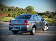 Toyota ETIOS SEDAN X 1.5 2015 NEUMANN VEÍCULOS ARROIO DO MEIO / Carros no Vale