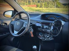 Toyota ETIOS SEDAN X 1.5 2015 NEUMANN VEÍCULOS ARROIO DO MEIO / Carros no Vale