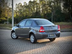 Toyota ETIOS SEDAN X 1.5 2015 NEUMANN VEÍCULOS ARROIO DO MEIO / Carros no Vale