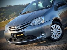 Toyota ETIOS SEDAN X 1.5 2015 NEUMANN VEÍCULOS ARROIO DO MEIO / Carros no Vale