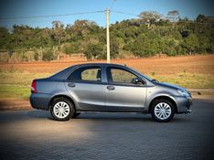 Toyota ETIOS SEDAN X 1.5 2015 NEUMANN VEÍCULOS ARROIO DO MEIO / Carros no Vale