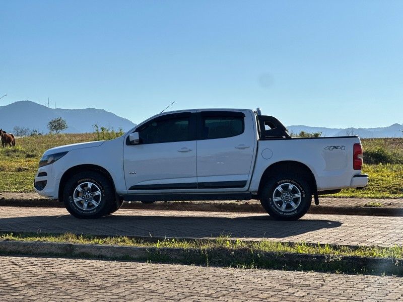 Chevrolet S10 LT 2.8 4×4 2018 NEUMANN VEÍCULOS ARROIO DO MEIO / Carros no Vale