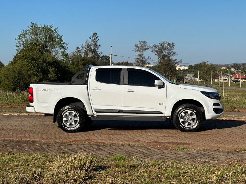 Chevrolet S10 LT 2.8 4×4 2018 NEUMANN VEÍCULOS ARROIO DO MEIO / Carros no Vale