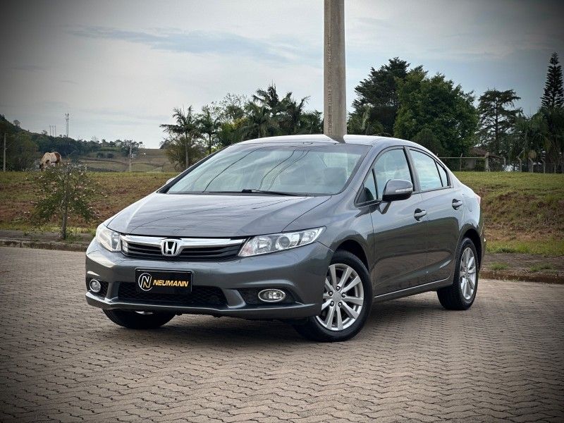 Honda CIVIC SEDAN LXR 2014 NEUMANN VEÍCULOS ARROIO DO MEIO / Carros no Vale