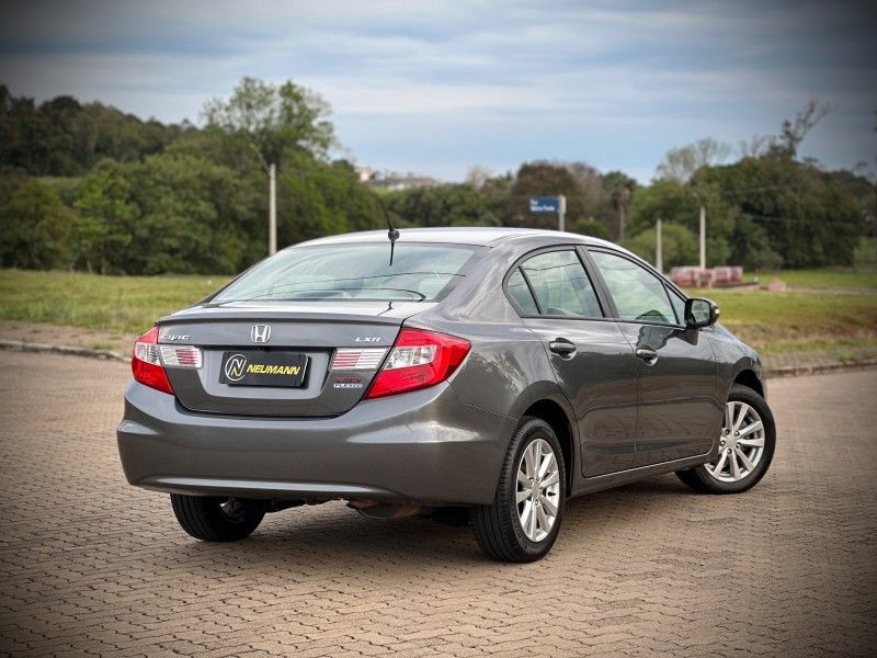 Honda CIVIC SEDAN LXR 2014 NEUMANN VEÍCULOS ARROIO DO MEIO / Carros no Vale