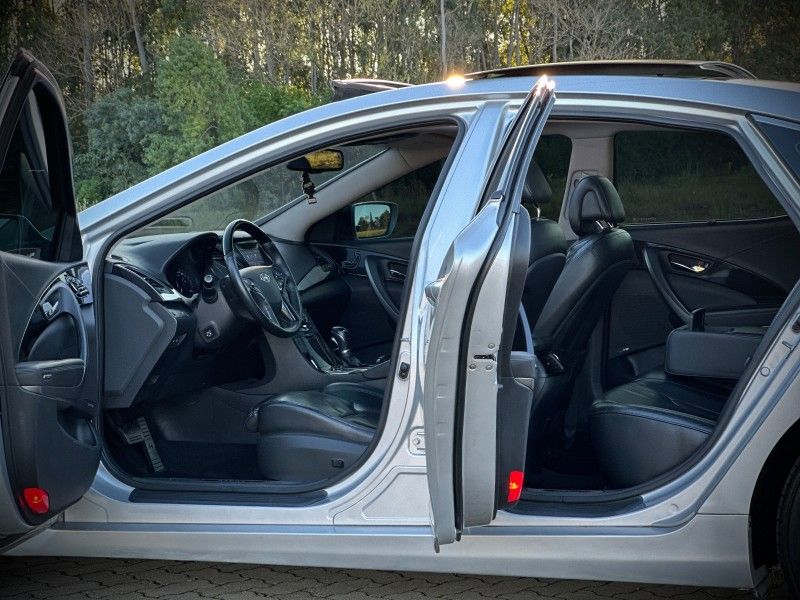 Hyundai AZERA 3.0 2012 NEUMANN VEÍCULOS ARROIO DO MEIO / Carros no Vale