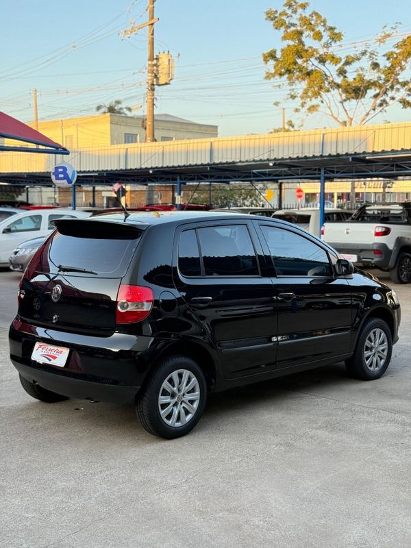 Volkswagen FOX 1.0 2009 FERREIRA VEÍCULOS VENÂNCIO AIRES / Carros no Vale