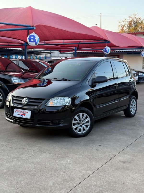 Volkswagen FOX 1.0 2009 FERREIRA VEÍCULOS VENÂNCIO AIRES / Carros no Vale