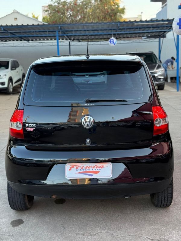 Volkswagen FOX 1.0 2009 FERREIRA VEÍCULOS VENÂNCIO AIRES / Carros no Vale