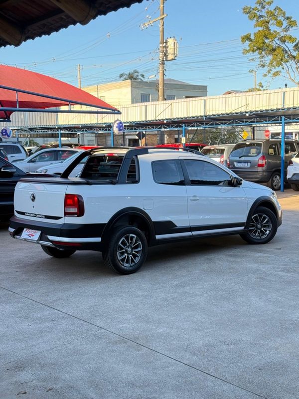 Volkswagen SAVEIRO CROSS C.DUPLA 1.6 8V 2019 FERREIRA VEÍCULOS VENÂNCIO AIRES / Carros no Vale