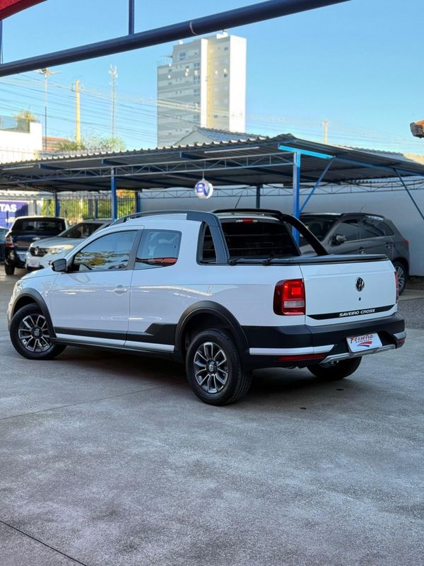 Volkswagen SAVEIRO CROSS C.DUPLA 1.6 8V 2019 FERREIRA VEÍCULOS VENÂNCIO AIRES / Carros no Vale