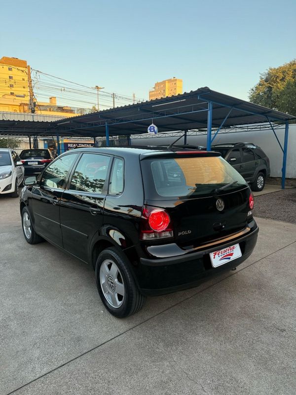 Volkswagen POLO HATCH 1.6 8V 2010 FERREIRA VEÍCULOS VENÂNCIO AIRES / Carros no Vale