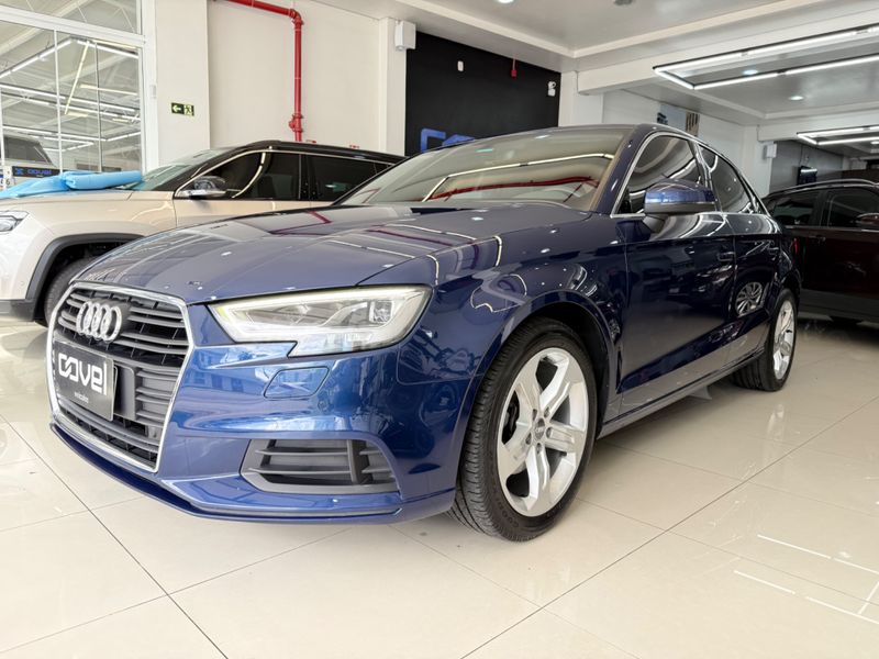 Audi A3 Sedan Prestige Plus 1.4 Tfsi Tiptronic 2019/2020 COVEL VEICULOS ENCANTADO / Carros no Vale