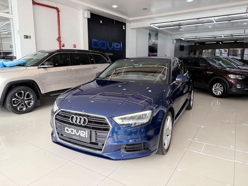 Audi A3 Sedan Prestige Plus 1.4 Tfsi Tiptronic 2019/2020 COVEL VEICULOS ENCANTADO / Carros no Vale
