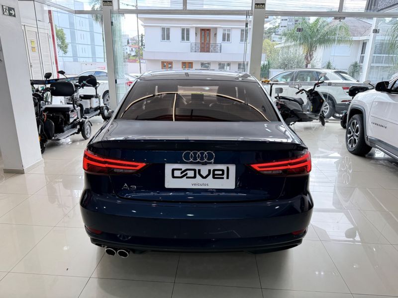 Audi A3 Sedan Prestige Plus 1.4 Tfsi Tiptronic 2019/2020 COVEL VEICULOS ENCANTADO / Carros no Vale