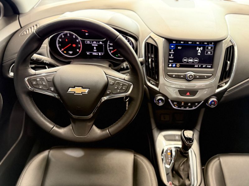 Chevrolet Cruze 1.4 Turbo Lt 16v 2022/2023 COVEL VEICULOS ENCANTADO / Carros no Vale