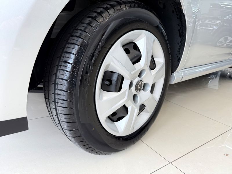 Chevrolet Montana Ls 1.4 Mpfi 8v Econo Mec. 2019/2020 COVEL VEICULOS ENCANTADO / Carros no Vale