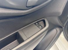 Chevrolet Onix 1.0 Lt 2017/2018 COVEL VEICULOS ENCANTADO / Carros no Vale