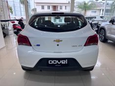 Chevrolet Onix Hatch Ltz 1.4 8v Flexpower Mec 2016/2017 COVEL VEICULOS ENCANTADO / Carros no Vale