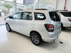 Chevrolet Spin 1.8l Lt Adv 2016/2017 COVEL VEICULOS ENCANTADO / Carros no Vale