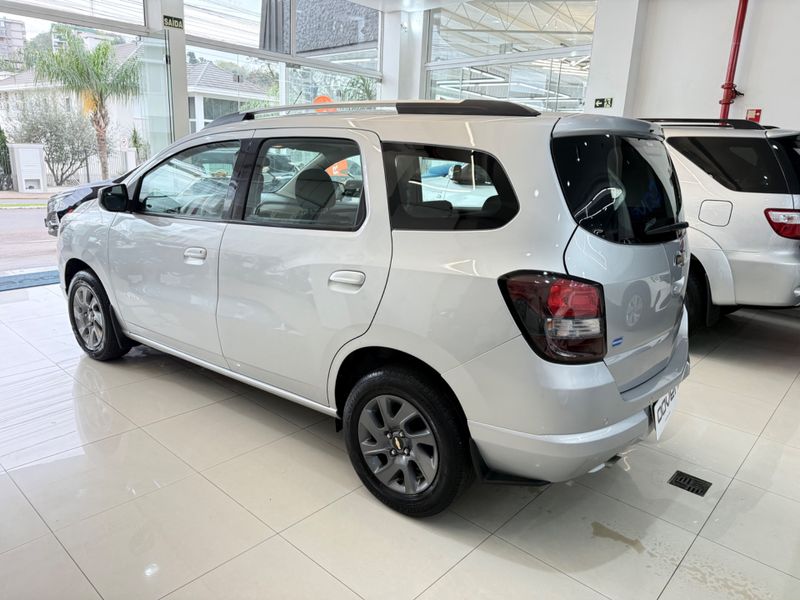 Chevrolet Spin 1.8l Lt Adv 2016/2017 COVEL VEICULOS ENCANTADO / Carros no Vale