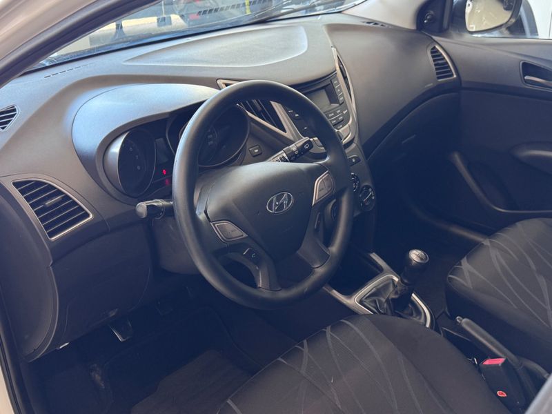 Hyundai Hb20 1.0m Comfor 2014/2015 COVEL VEICULOS ENCANTADO / Carros no Vale