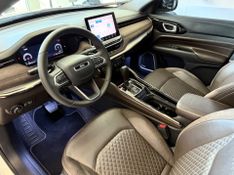 Jeep Commander Overland T270 1.3 Tb 2022/2023 COVEL VEICULOS ENCANTADO / Carros no Vale
