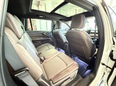 Jeep Commander Overland T270 1.3 Tb 2022/2023 COVEL VEICULOS ENCANTADO / Carros no Vale