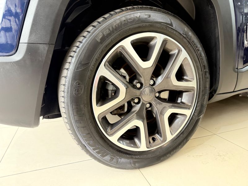 Jeep Renegade Longitude 1.8 2019/2020 COVEL VEICULOS ENCANTADO / Carros no Vale