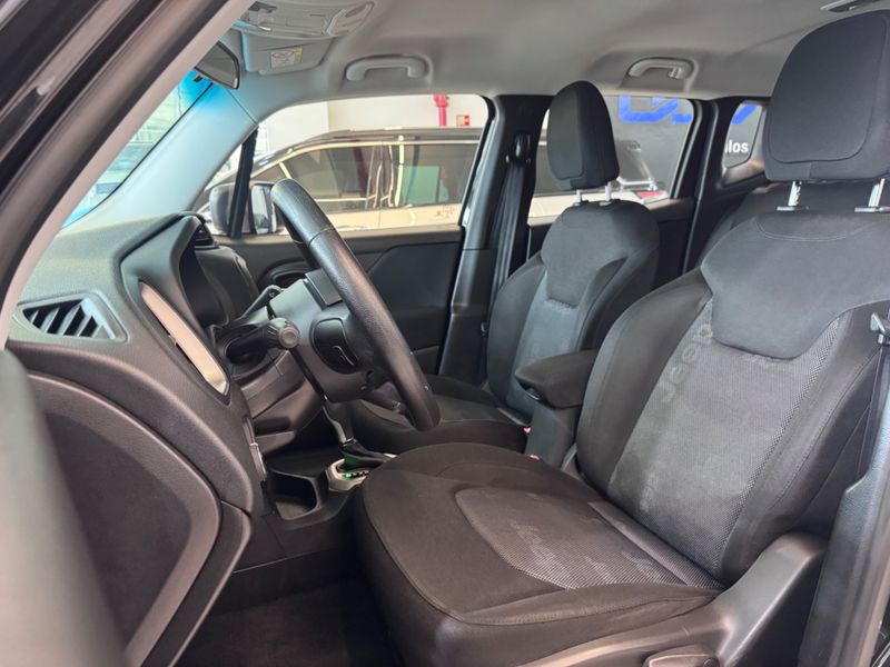 Jeep Renegade Sport 1.8 4×2 16v 2015/2016 COVEL VEICULOS ENCANTADO / Carros no Vale