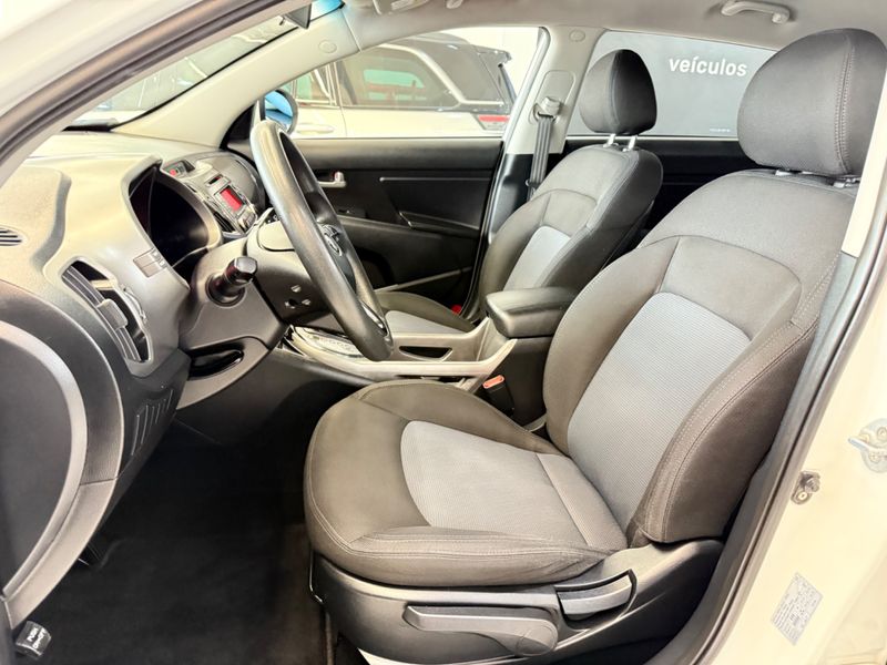 Kia Sportage 2.0 Lx 4×2 16v 2014/2015 COVEL VEICULOS ENCANTADO / Carros no Vale