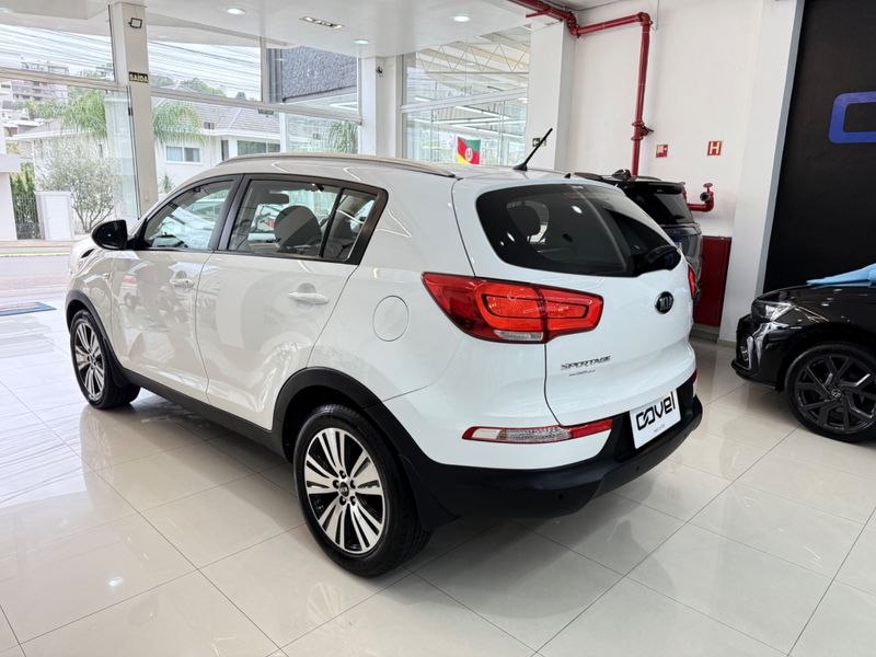 Kia Sportage 2.0 Lx 4×2 16v 2014/2015 COVEL VEICULOS ENCANTADO / Carros no Vale